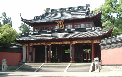 岳墓棲霞